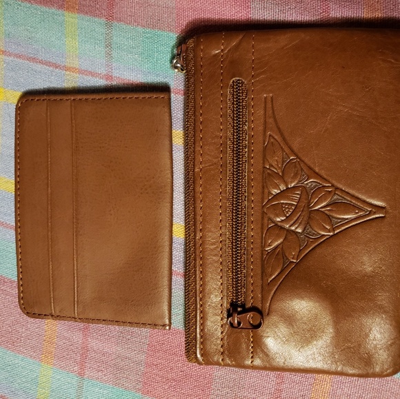 Rolfs genuine leather change purse. - Picture 4 of 7